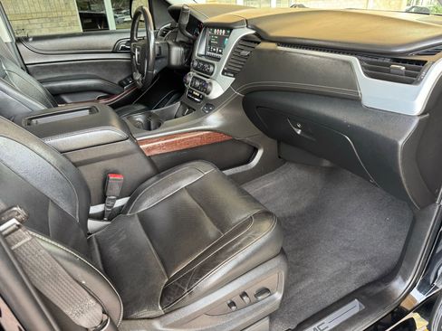 Used 2020 GMC Yukon SLT image 36