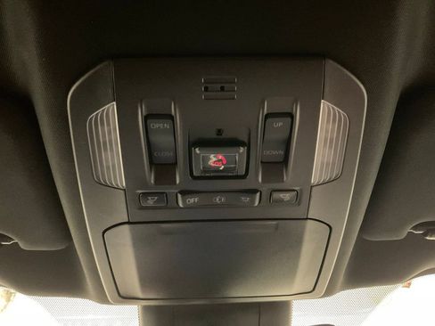 Used 2021 Toyota Highlander XSE image 29