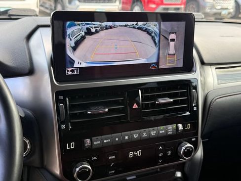 Used 2023 Lexus GX 460 Luxury AWD/4WD image 18