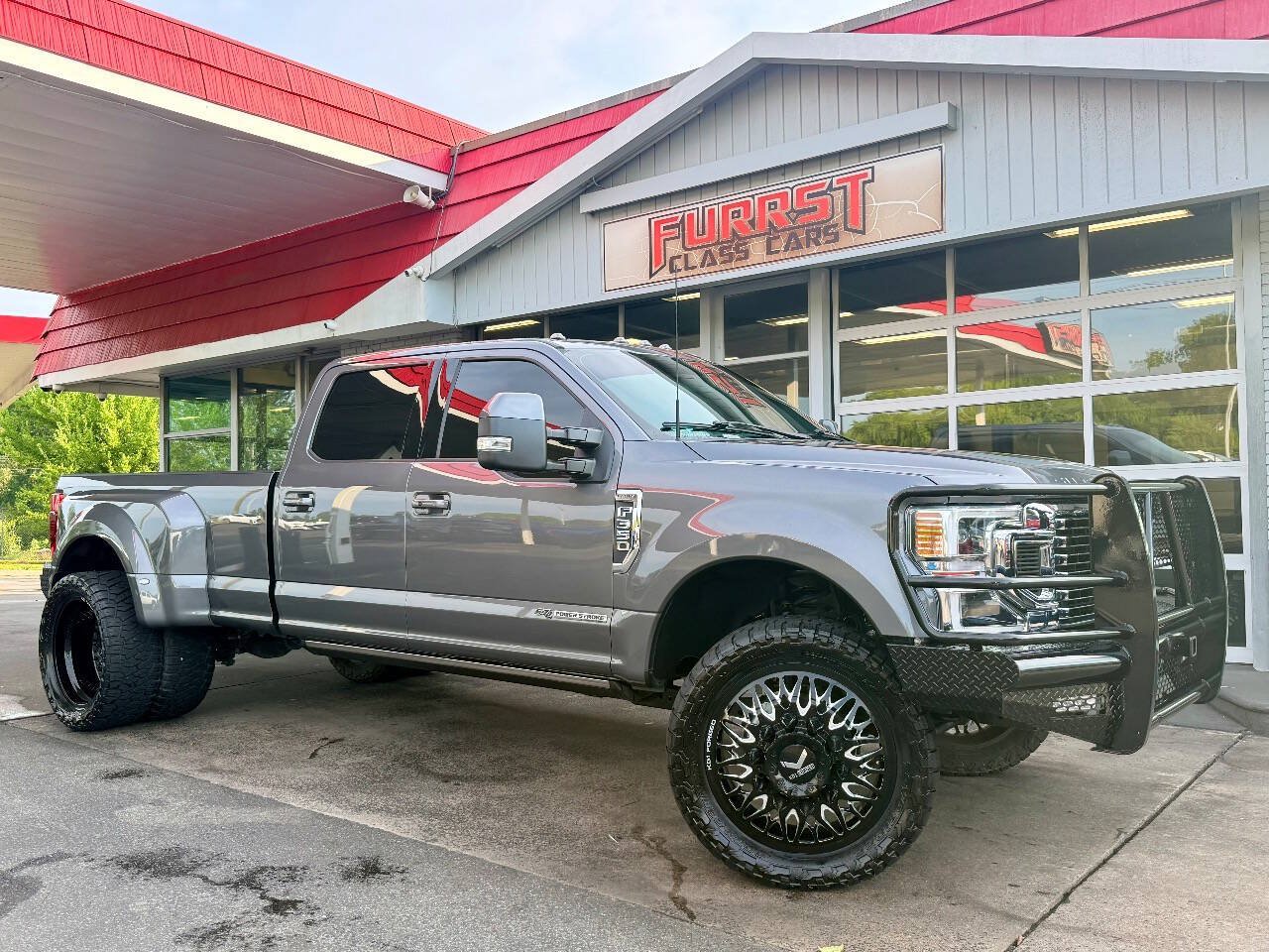 Used 2022 Ford F350 Lariat w/ Lariat Ultimate Package AWD/4WD image 1