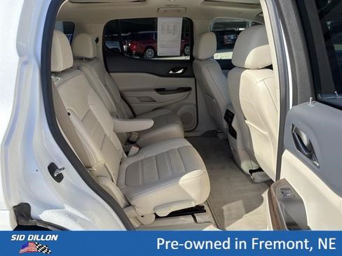Certified 2021 GMC Acadia Denali w/ Denali Ultimate Package AWD/4WD image 17