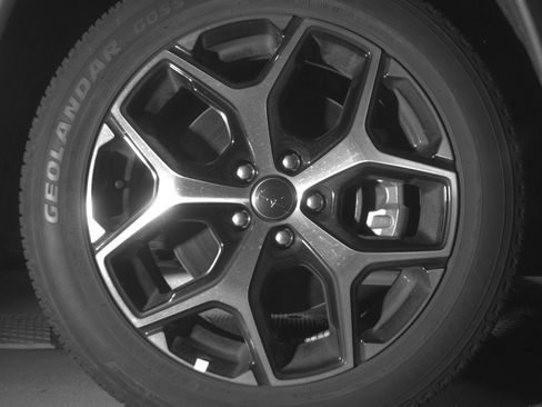 Used 2025 Jeep Compass Limited image 13