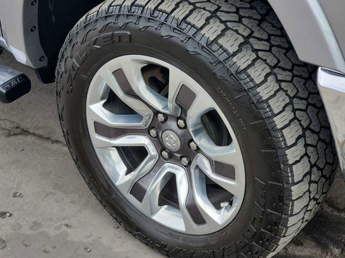 Used 2023 RAM 1500 Limited w/ Off Road Group AWD/4WD image 12