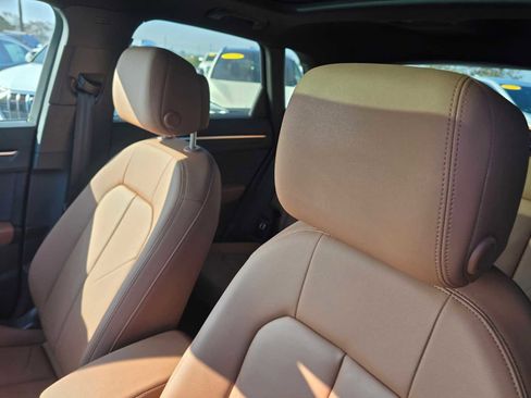 Used 2024 Audi Q3 2.0T Premium w/ Convenience Package image 25