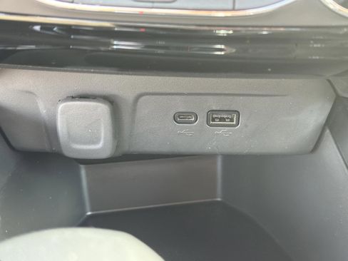 Used 2024 Chevrolet Trax RS w/ Driver Confidence Package image 23