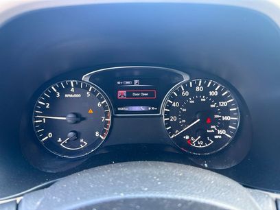 Used 2016 Nissan Pathfinder SL