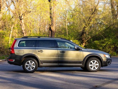 Used 2010 Volvo XC70 3.2 AWD/4WD image 4
