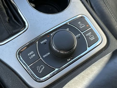 Used 2018 Jeep Grand Cherokee High Altitude image 26