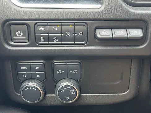 Used 2021 Chevrolet Tahoe High Country image 18