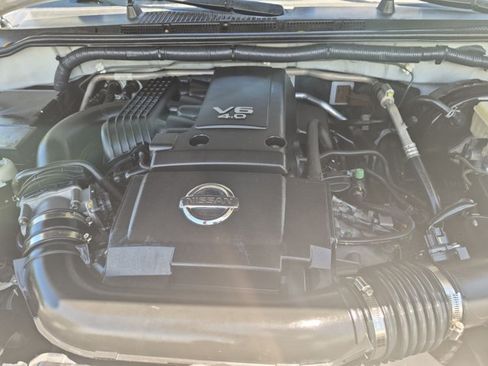 Used 2015 Nissan Frontier Desert Runner RWD image 20
