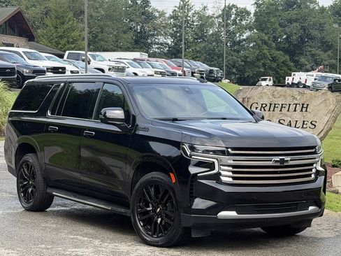 Used 2021 Chevrolet Suburban High Country AWD/4WD image 1