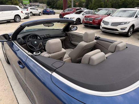 Used 2010 BMW 128i Convertible RWD image 13