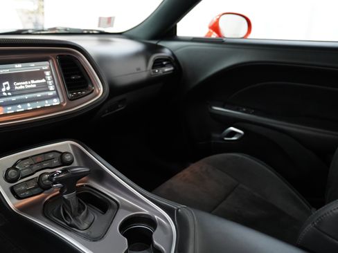 Used 2022 Dodge Challenger R/T Scat Pack w/ 1320 Drag Pack image 13