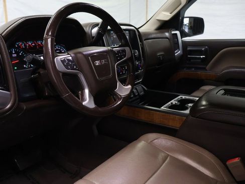 Used 2018 GMC Sierra 1500 SLT image 17