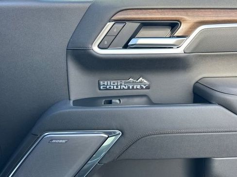 New 2026 Chevrolet Silverado 1500 High Country w/ Technology Package AWD/4WD image 22