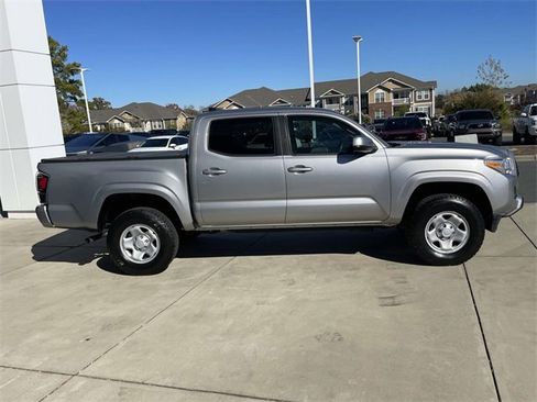 Used 2020 Toyota Tacoma SR5 image 5