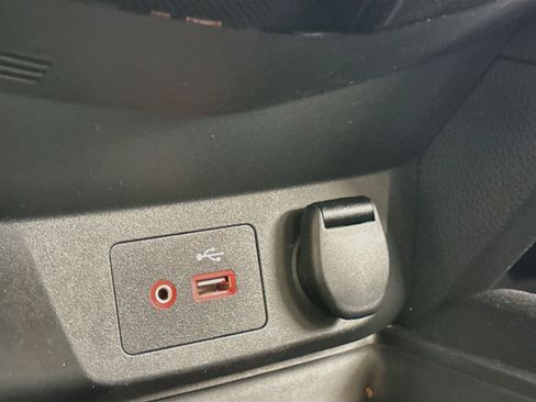 Used 2020 Nissan Rogue SV AWD/4WD image 23