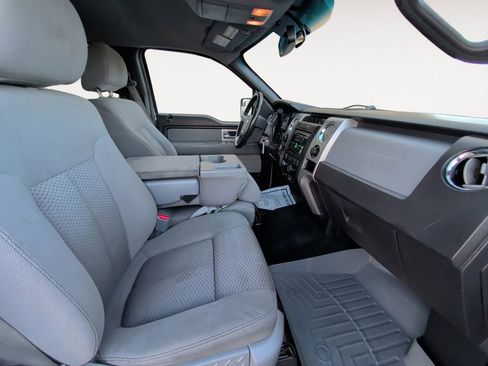 Used 2011 Ford F150 XLT w/ XLT Chrome Pkg image 15