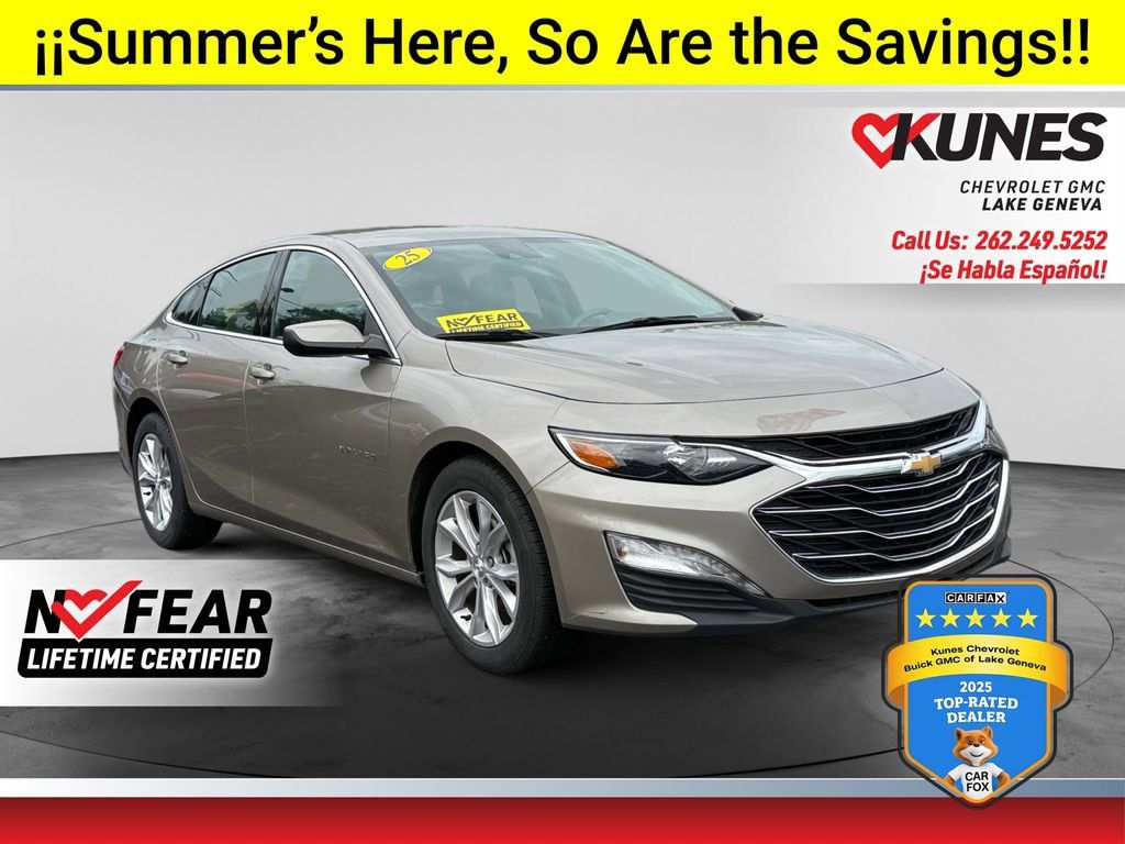Used 2025 Chevrolet Malibu LT FWD image 1