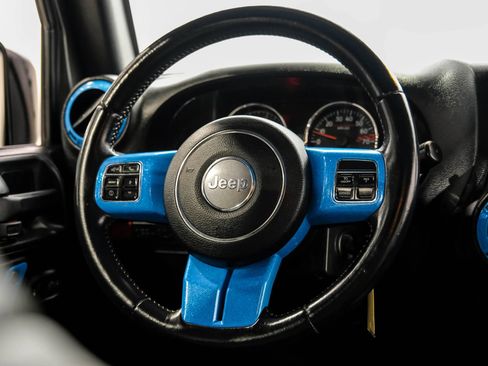 Used 2016 Jeep Wrangler Unlimited Rubicon AWD/4WD image 20