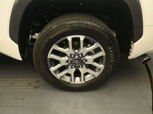 Used 2025 Toyota Tundra 1794 Edition AWD/4WD image 9