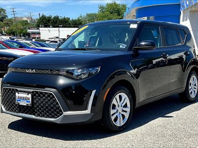 Used 2025 Kia Soul LX