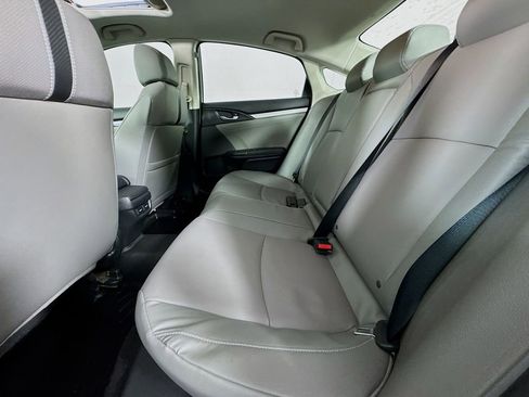 Used 2017 Honda Civic Touring image 33