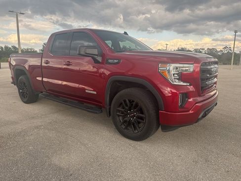 Used 2021 GMC Sierra 1500 Elevation w/ LPO, Elevation Black Package AWD/4WD image 2
