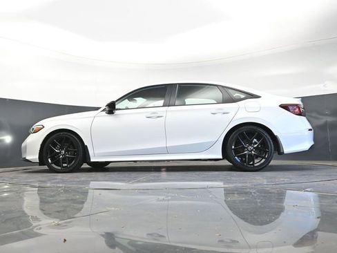 Used 2025 Honda Civic Sport image 38