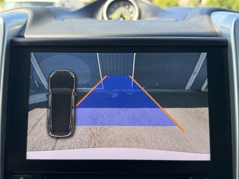 Used 2017 Porsche Cayenne S AWD/4WD image 34