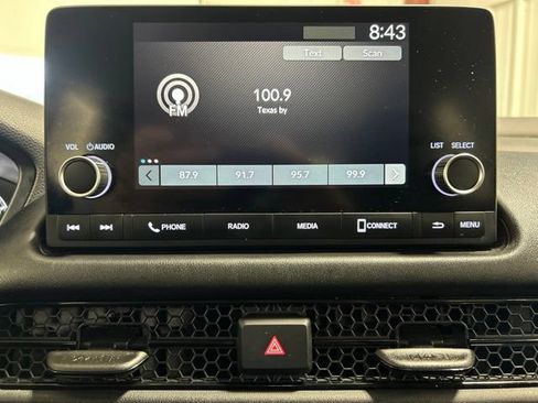 Certified 2023 Honda HR-V LX image 30