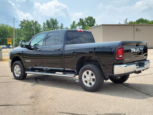 Used 2026 RAM 2500 Big Horn AWD/4WD image 3