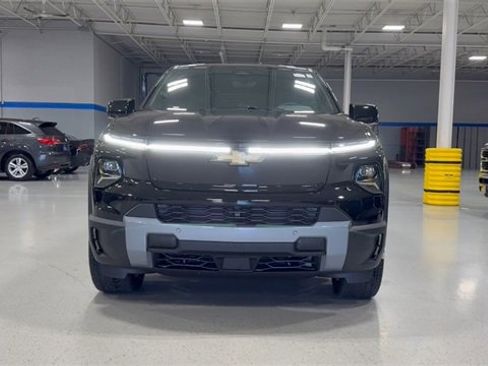 New 2026 Chevrolet Silverado EV LT image 19