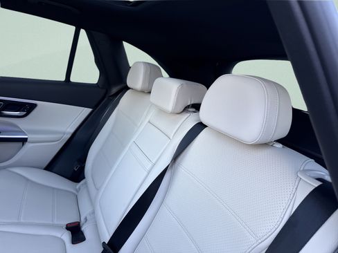 Certified 2026 Mercedes-Benz GLC 300 4MATIC image 24