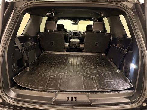 Used 2021 Ford Expedition Limited w/ Cargo Package image 11