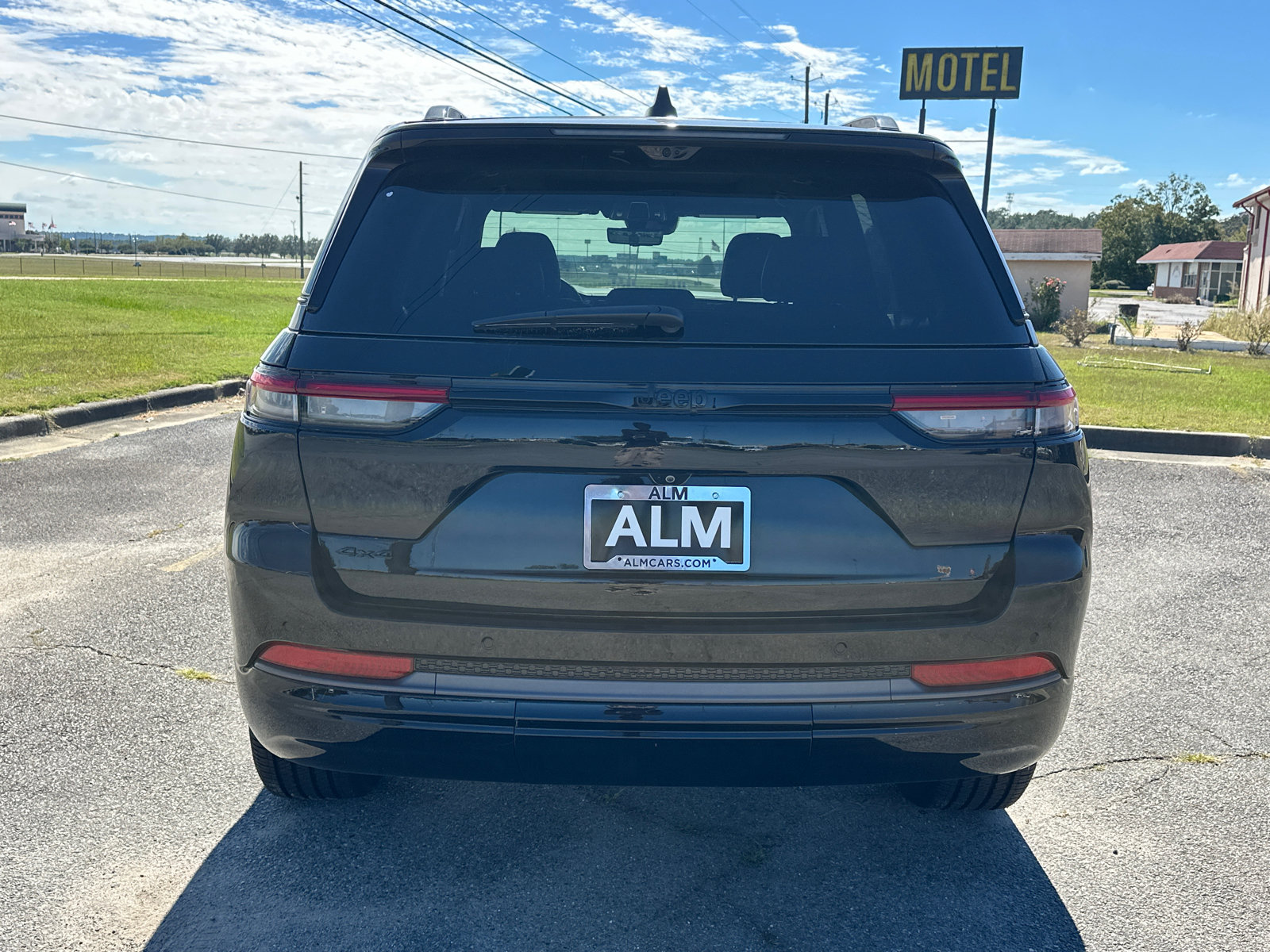 New 2026 Jeep Grand Cherokee Limited AWD/4WD image 7