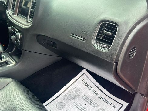 Used 2021 Dodge Charger SXT w/ Leather Interior Group image 28