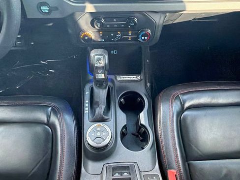 Used 2022 Ford Bronco 4-Door AWD/4WD image 31
