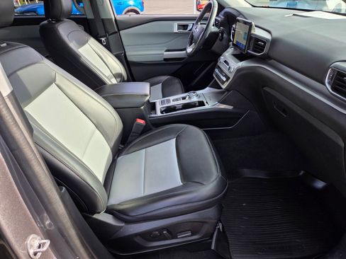 Certified 2023 Ford Explorer XLT w/ Equipment Group 202A image 16