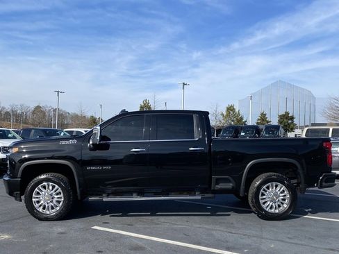 Used 2022 Chevrolet Silverado 2500 High Country image 4