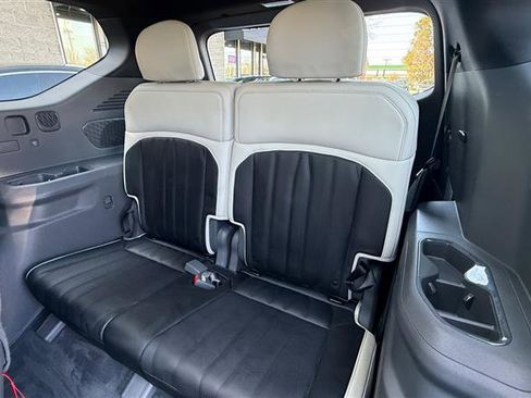 Used 2024 Kia EV9 GT-Line image 23