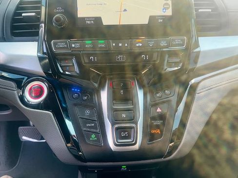 Used 2019 Honda Odyssey Elite image 17