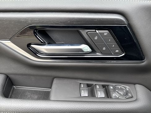 New 2026 GMC Yukon XL Denali w/ Denali Reserve Package image 10