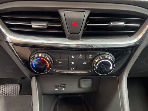 Used 2024 Buick Encore GX Sport Touring w/ Advanced Technology Package image 23