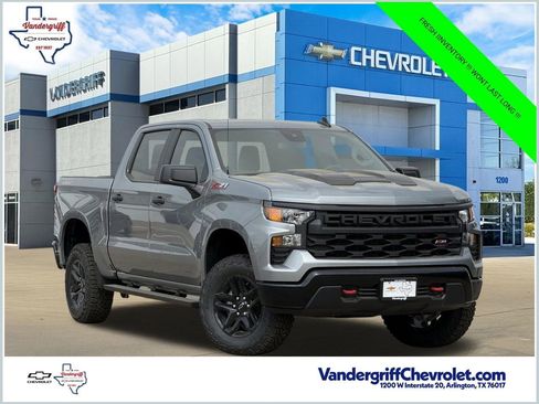 New 2026 Chevrolet Silverado 1500 Custom Trail Boss AWD/4WD image 1