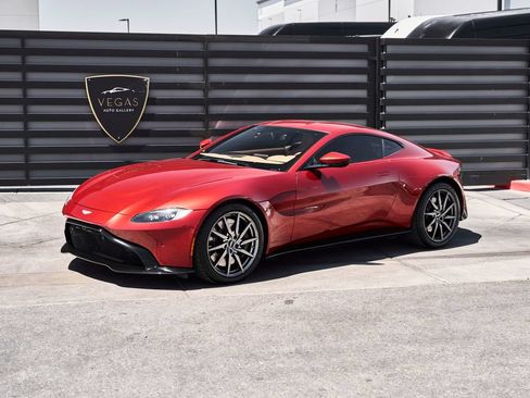 Used 2020 Aston Martin V8 Vantage Coupe RWD image 4