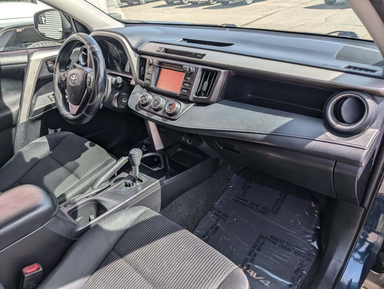 Used 2017 Toyota RAV4 LE FWD image 13