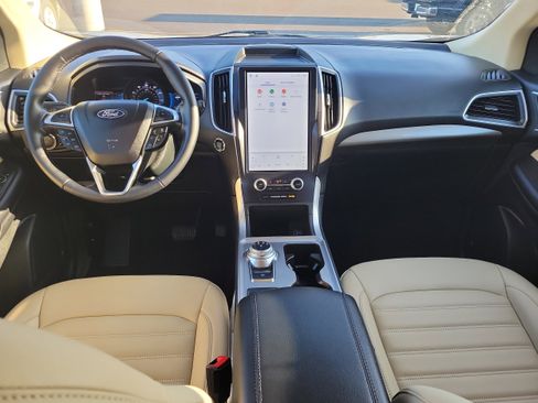 Used 2023 Ford Edge SEL w/ Convenience Package image 14