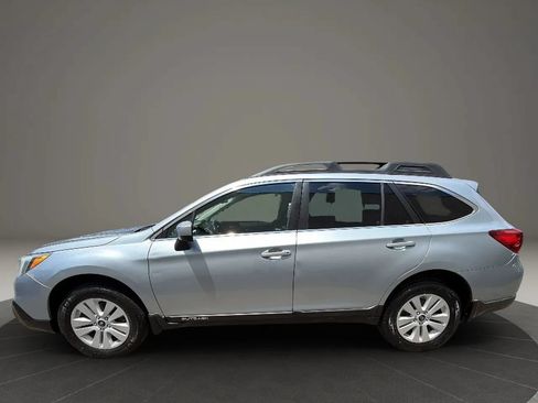 Used 2016 Subaru Outback 2.5i Premium AWD/4WD image 8