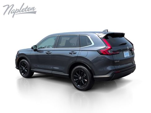 Used 2025 Honda CR-V EX image 3